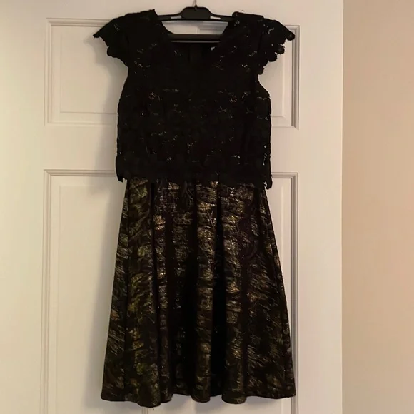 Nordstrom | Dresses | Girls Dress Size 4 But Runs Small Color Black And Gold | Poshmark Nordstrom | Dresses | Girls Dress Size 4 But Runs Small Color Black And Gold | Poshmark